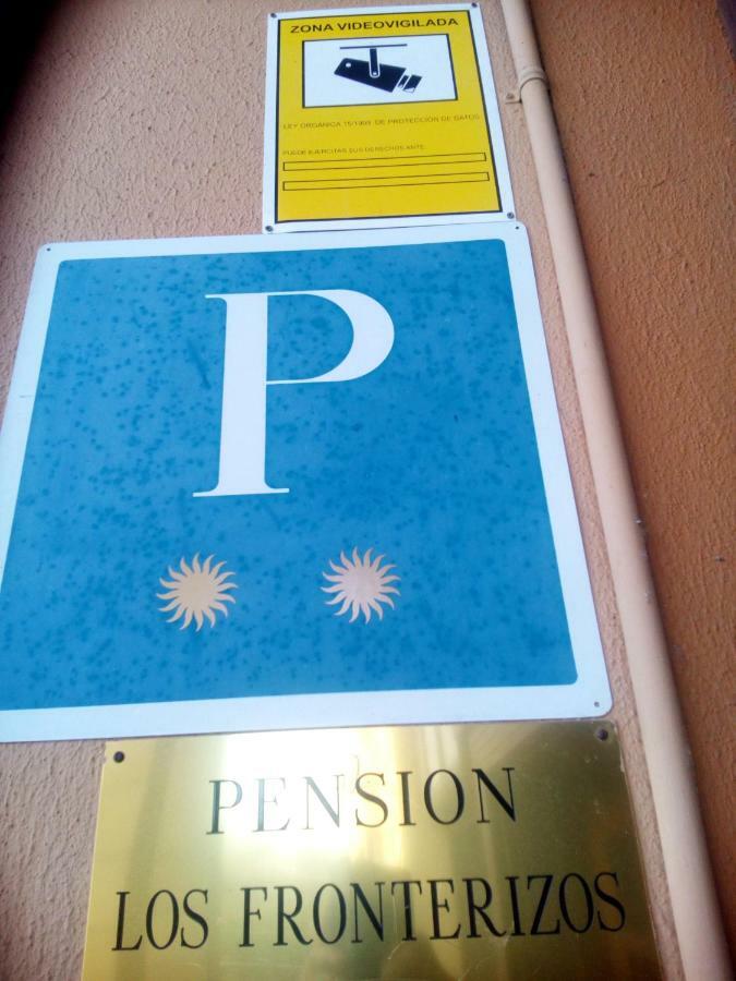Los Fronterizos Hotel Irun Kültér fotó