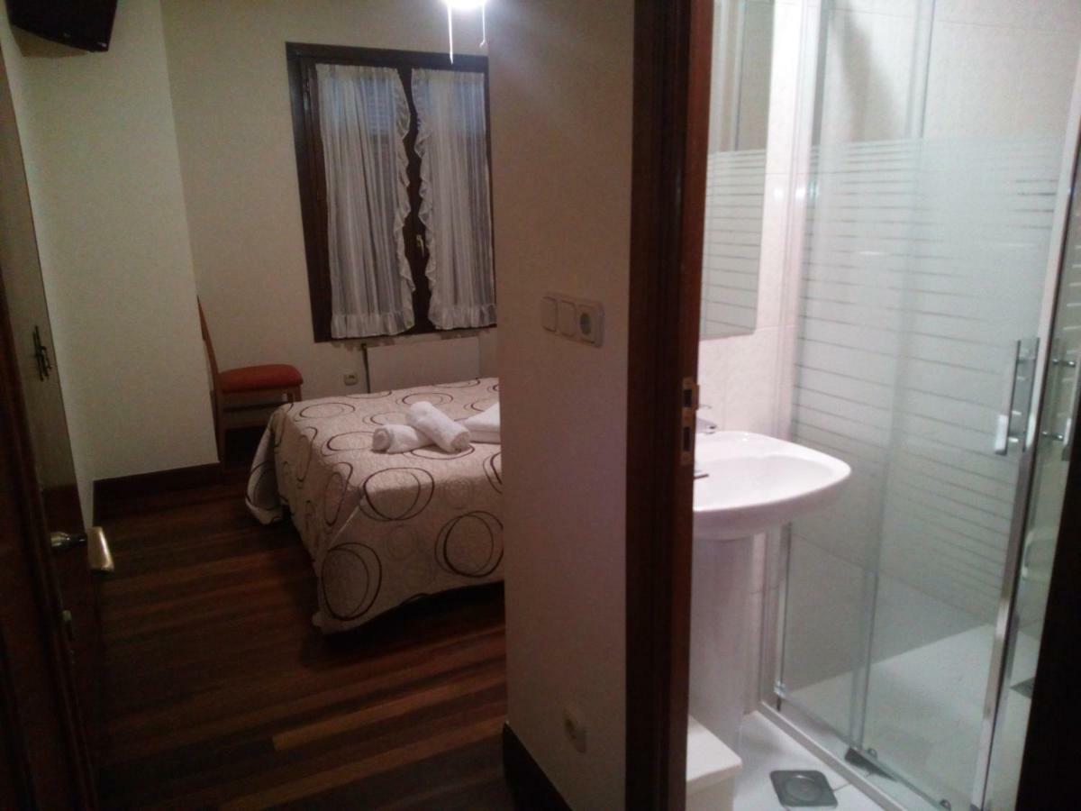 Los Fronterizos Hotel Irun Kültér fotó