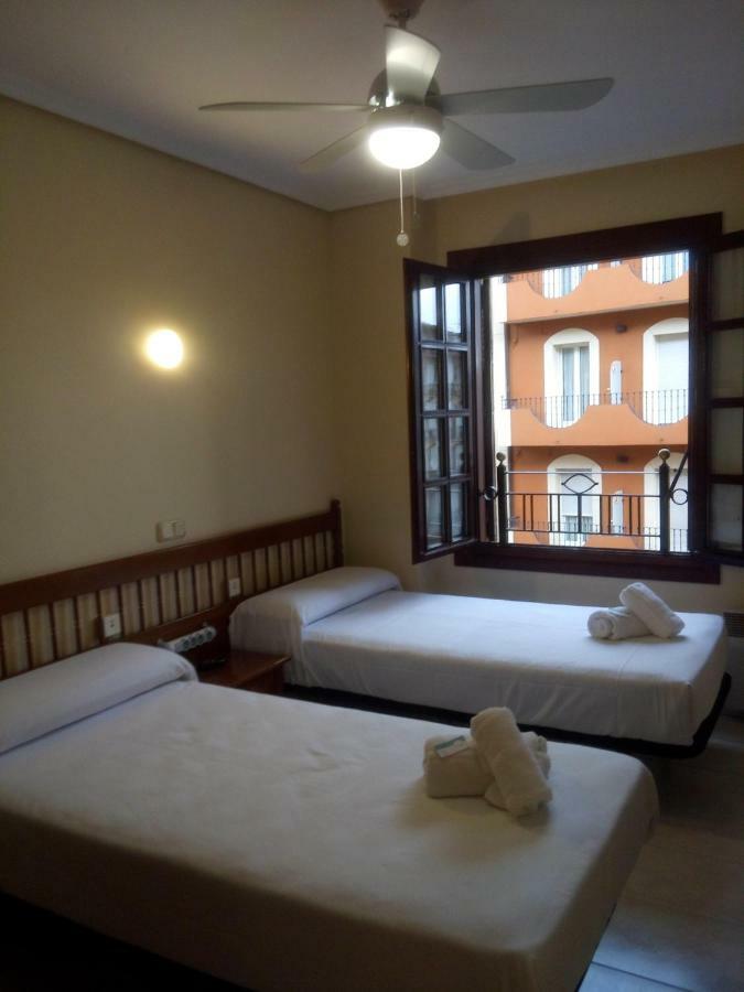 Los Fronterizos Hotel Irun Szoba fotó